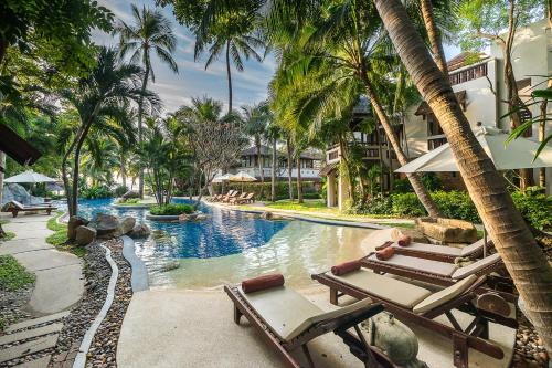 Bazén v ubytování Muang Samui Spa Resort - SHA Extra Plus nebo v jeho okolí