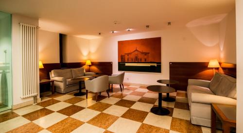 Un lugar para sentarse en Hotel Schloss Eckberg