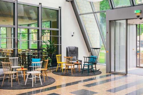 Posezení v ubytování Vienna House Easy by Wyndham Wuppertal