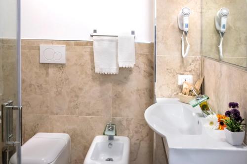Bilik mandi di Palazzo Della Mura