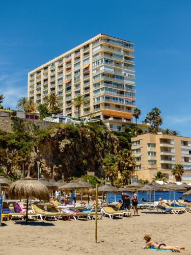 Apartamentos La Roca Rentals