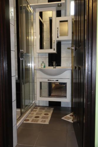 Kúpeľňa v ubytovaní Mesteri Apartman