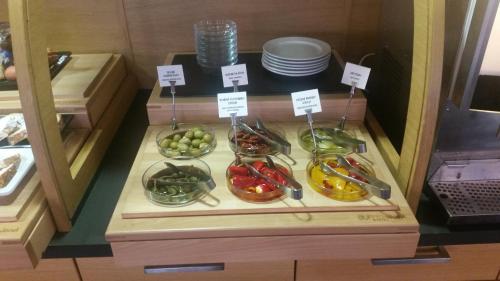 a display of different types of vegetables in bowls at Penzion Lípa in Krásná Lípa