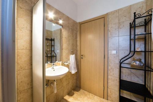 Kúpeľňa v ubytovaní Crystal Villa I