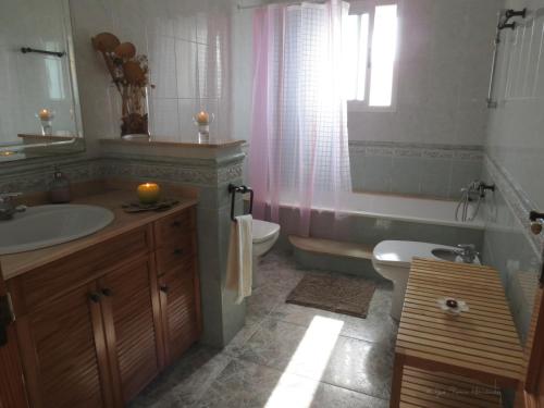 A bathroom at La Casa de la Lluna