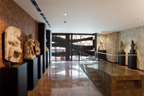 Suites Avenue photo 49