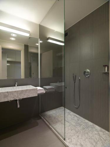 DB Hotel Verona Airport Congress & Spaにあるバスルーム