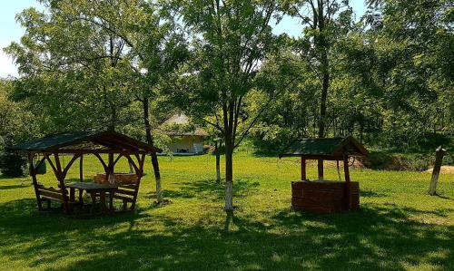 Фотография из галереи Akácliget Vendégház és Major в городе Ófehértó