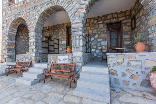 Gallery image of Moutsouna Beach in Moutsouna Naxos