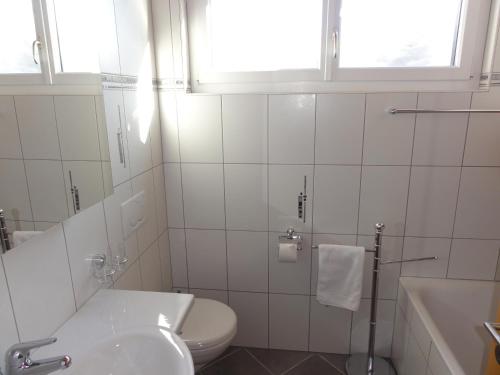 Bilik mandi di Apartment Amore