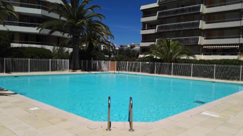 Studio proche plage, Fréjus