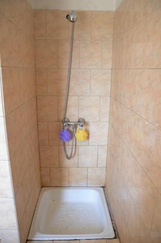 Un baño de Penzion Rafaella