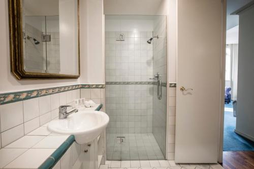 Vonios kambarys apgyvendinimo įstaigoje Quest Wellington Serviced Apartments