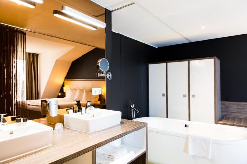 Koupelna v ubytování City Hotel Gouda, WorldHotels Crafted Collection