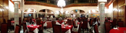 Restoran atau tempat lain untuk makan di Hotel Imperial Plaza & Spa