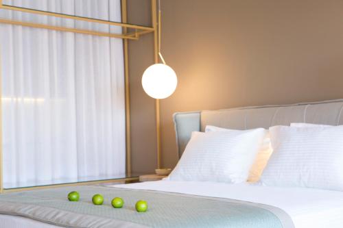 Postel nebo postele na pokoji v ubytování Adriatica Hotel
