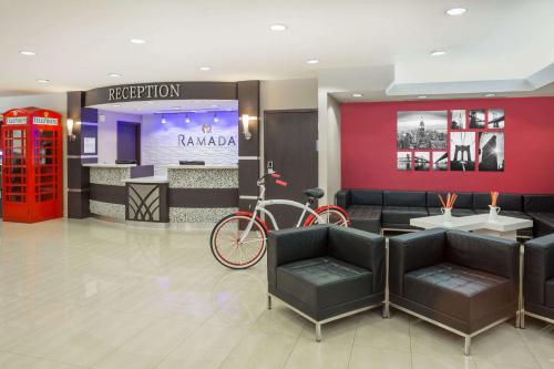 Ramada by Wyndham Miami Springs/Miami International Airport Image