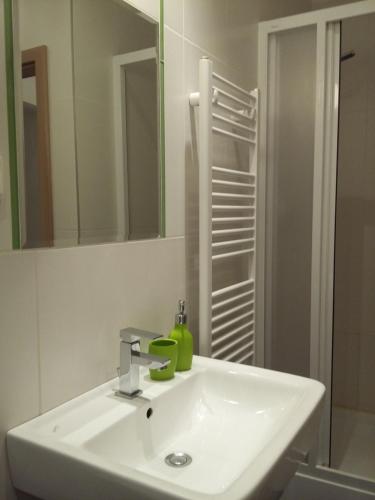 Kylpyhuone majoituspaikassa Apartment Vltavska B
