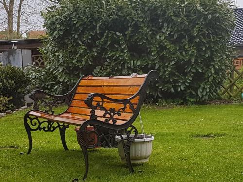 Zahrada ubytování Ferienwohnung Tannenweg / Poseritz