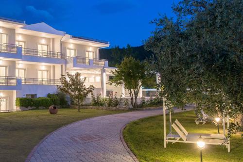 Gallery image of Akti Belvedere Color & Essence in Skala Rachoniou