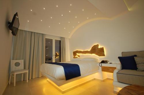 เตียงในห้องที่ Regal View