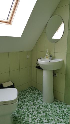 A bathroom at Tammeveski Holiday House