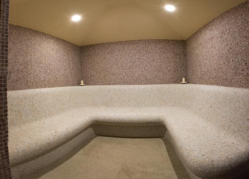 صورة لـ Hotel & Relax Zone Cattleya في كروشونا