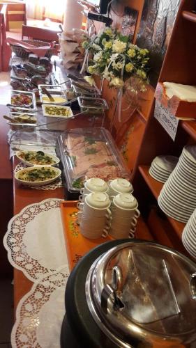 Makanan di atau berdekatan resort
