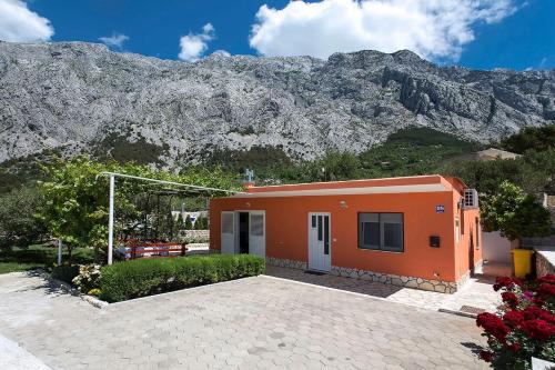 Gallery image of Holiday Home Chill Zone in Baška Voda