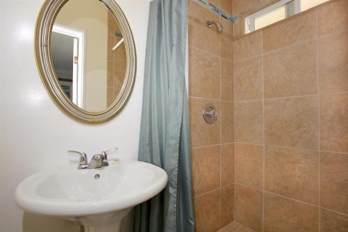 Ocean Beach Hotel Image