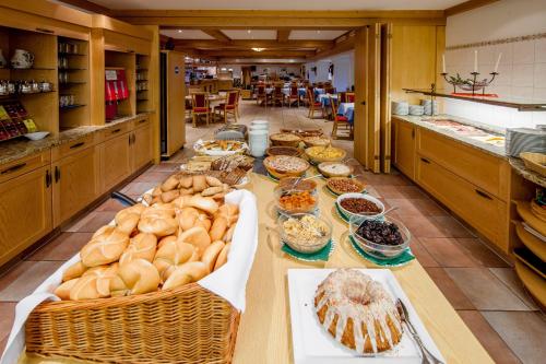 Jídlo v hotelu nebo okolí