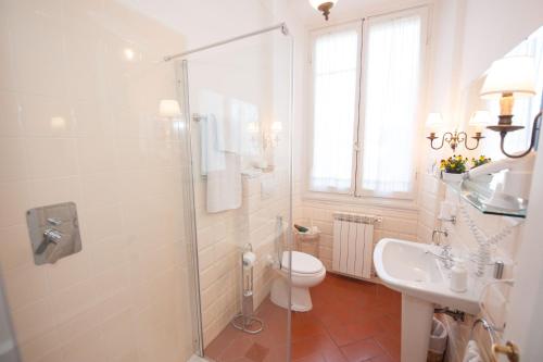 Fiorenza B&B tesisinde bir banyo