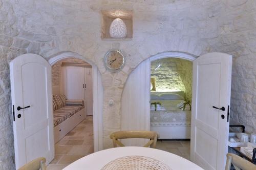 Un baño de Suite Curcuma