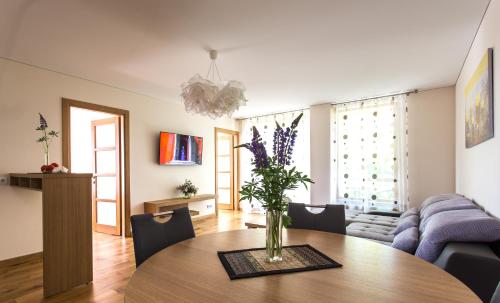 Ruang duduk di Violetos Lux Apartamentai