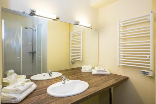 Gallery image of ULVF Le Domaine de l'Olivaie in Gilette
