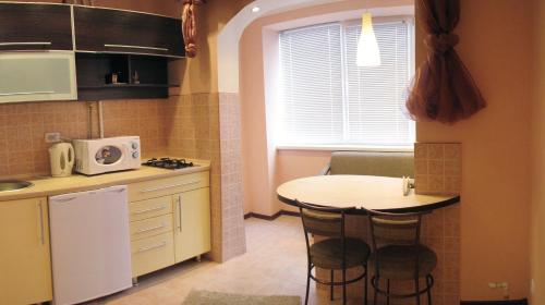 Dapur atau dapur kecil di Apartments on Negruzzi 6/2