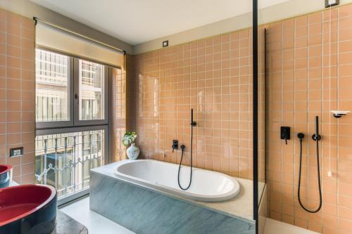 Salle de bains dans l'établissement Room Mate Collection Giulia, Milan