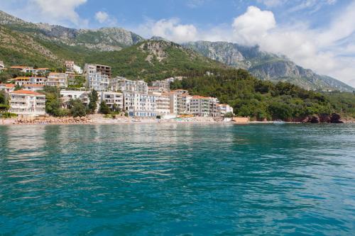 Gallery image of Apartments Lungo Mare in Sveti Stefan