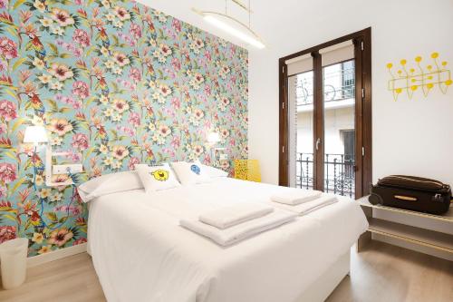 Postel nebo postele na pokoji v ubytování HI ROOM - Smart Apartments - AC