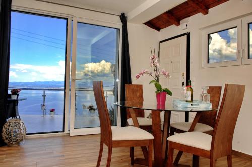 Kalamata Suites by "elite"