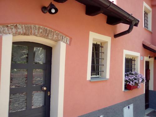 Foto dalla galleria di Contrada casa vacanze a Vado Ligure