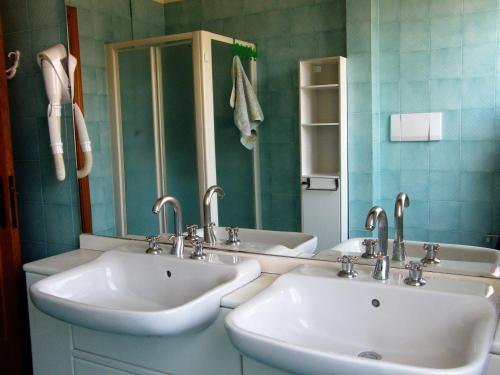 Koupelna v ubytování B&B Domus Benedicta