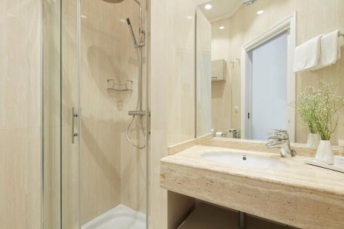 Kúpeľňa v ubytovaní Zubieta Suite by FeelFree Rentals