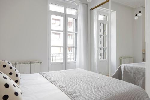 Zubieta Suite by FeelFree Rentals