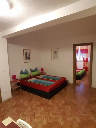 Apartments Megi