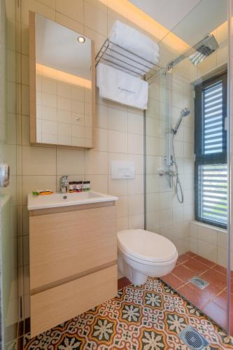Bilik mandi di Prasonisi Villas