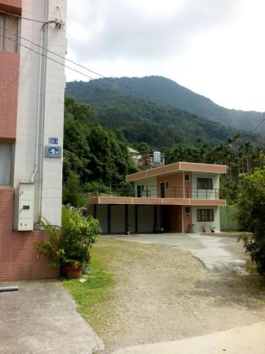 Pemandangan gunung umum atau pemandangan gunung yang diambil dari homestay
