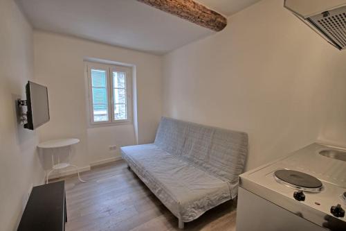 201-Studio refait a neuf