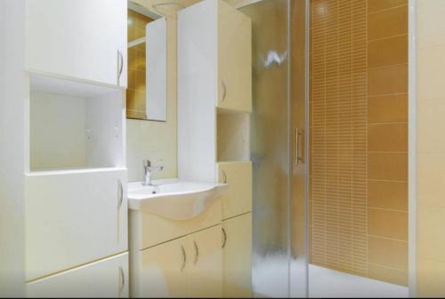 Koupelna v ubytování Apartments Dalmacija Tučepi