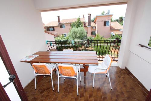 Apartments Lara